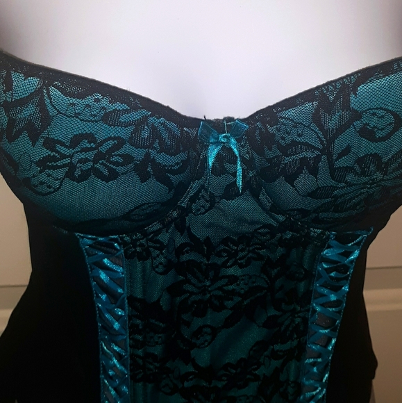 ☆Brand NEW☆Sexy Lace Push-Up Teal Blue & Black Bustier/G-String/Corset Set-Small - Picture 4 of 16